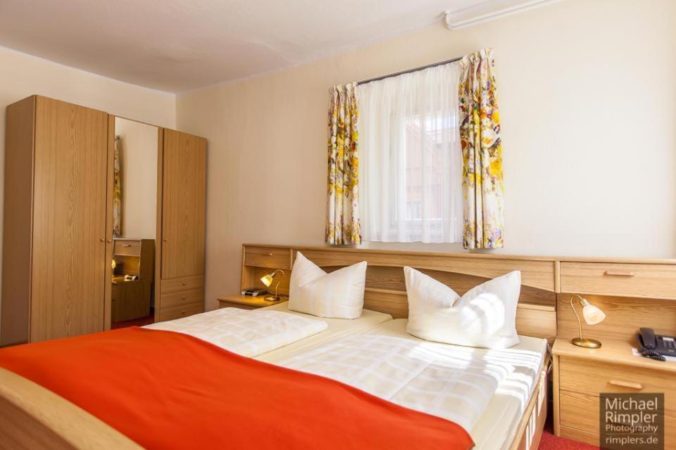 Wanderhotel Sonnebergbaude Waltersdorf  Esterno foto