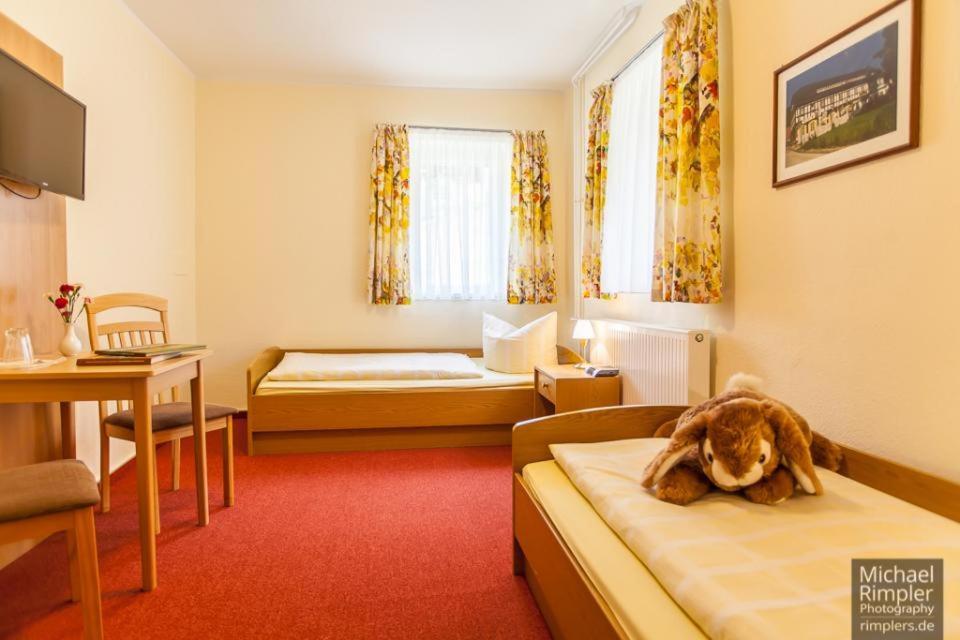 Wanderhotel Sonnebergbaude Waltersdorf  Esterno foto