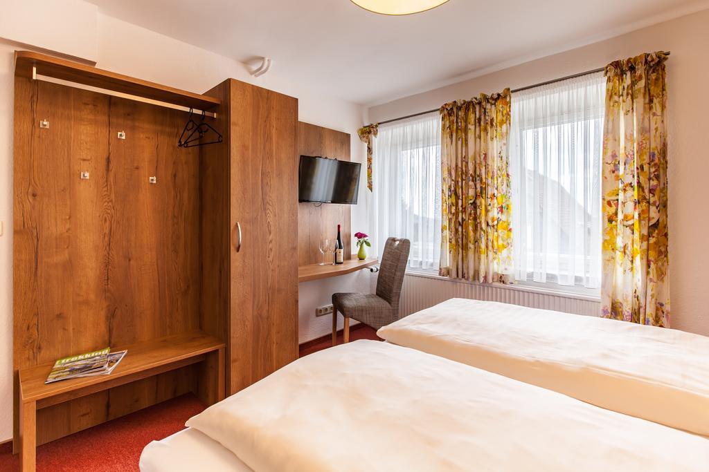 Wanderhotel Sonnebergbaude Waltersdorf  Esterno foto